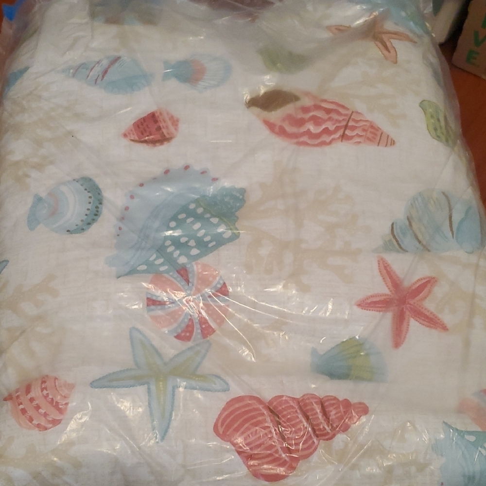 Seashell Patterned Bedding Set